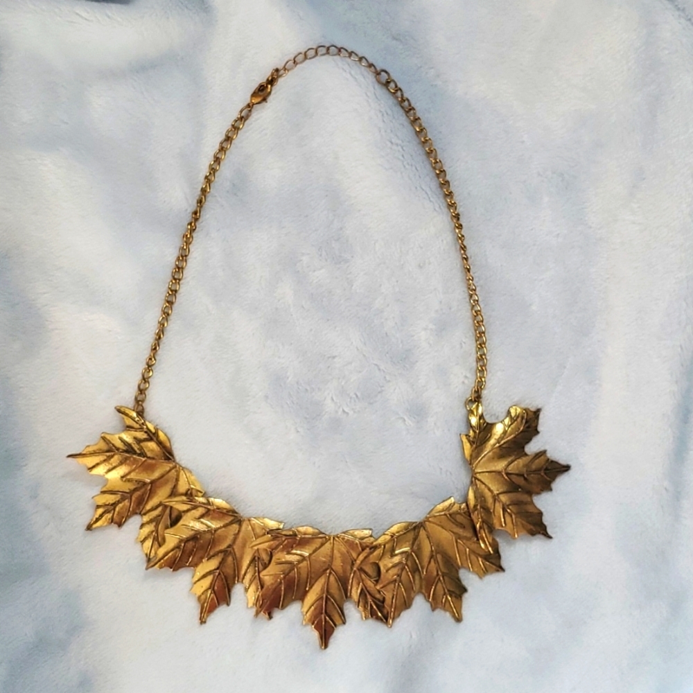 Vintage leaf necklace
